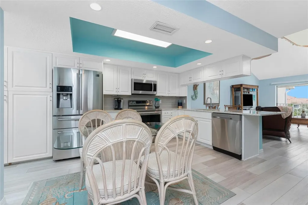 5031 N Beach Road Englewood FL 34223