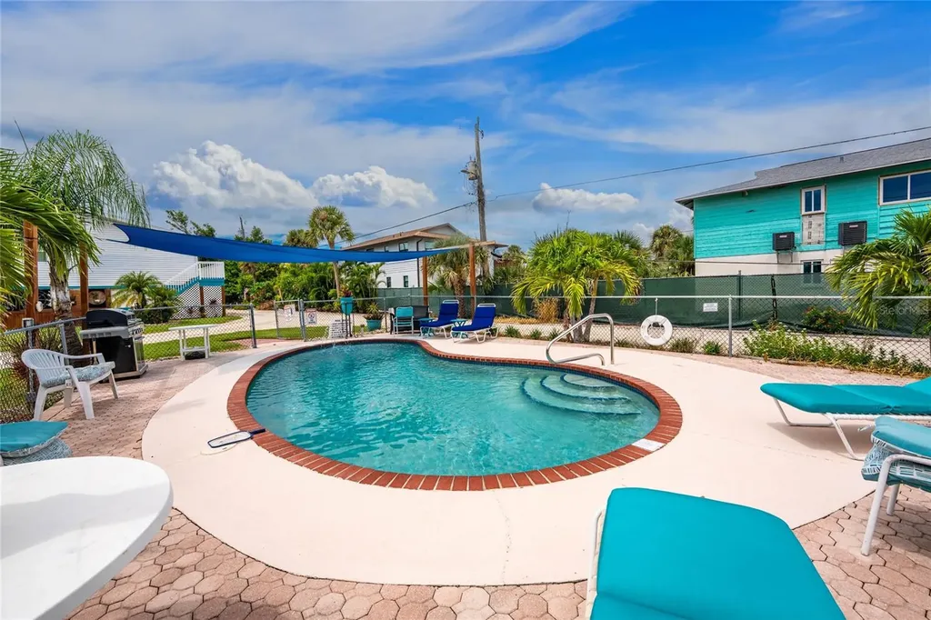 5031 N Beach Road Englewood FL 34223