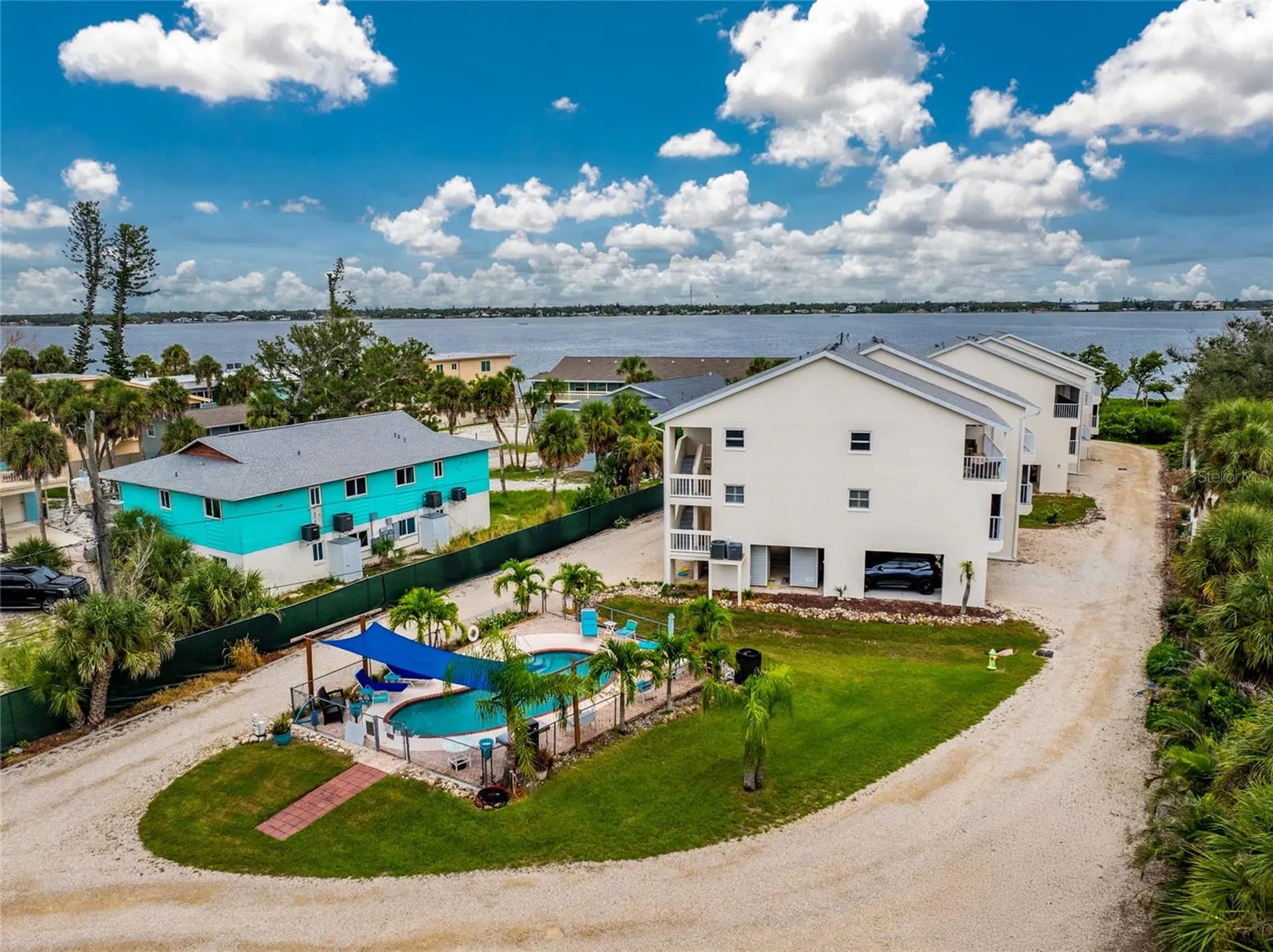 5031 N Beach Road Englewood FL 34223