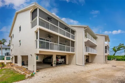 5031 N Beach Road Englewood FL 34223