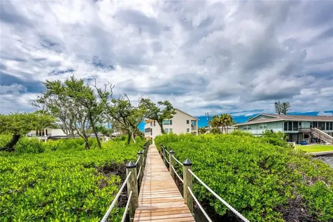 5031 N Beach Road Englewood FL 34223