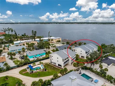 5031 N Beach Road Englewood FL 34223