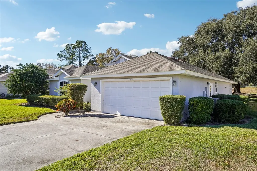 305 Juniper Way Tavares FL 32778