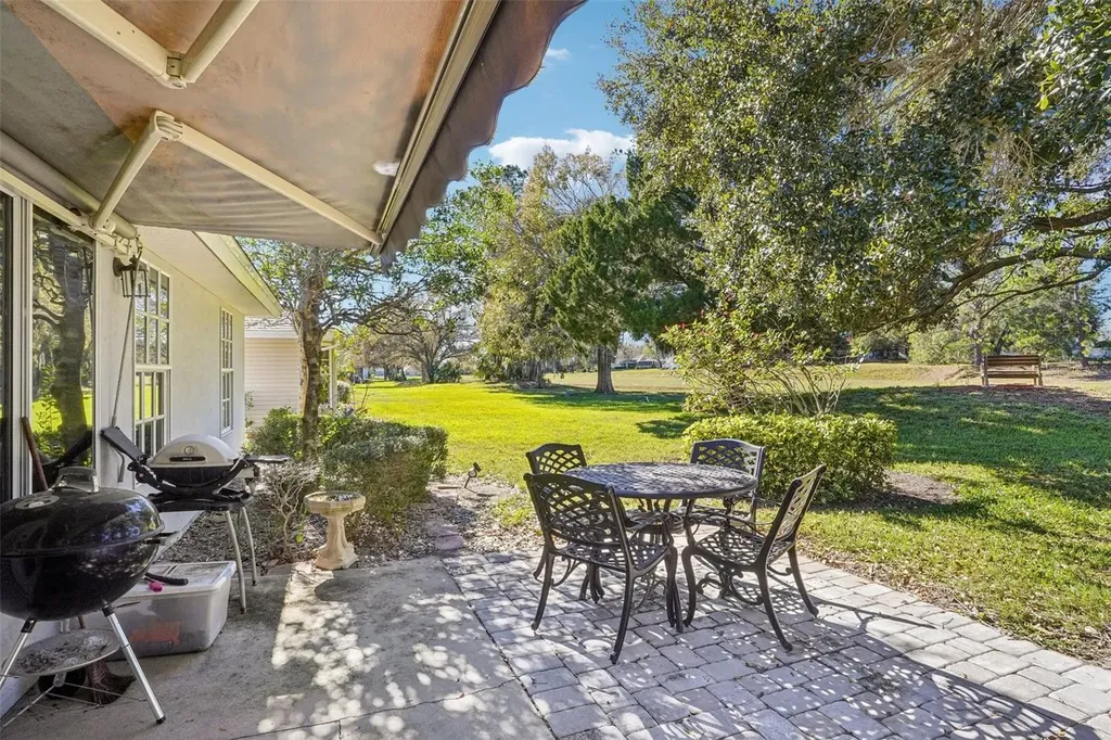 305 Juniper Way Tavares FL 32778