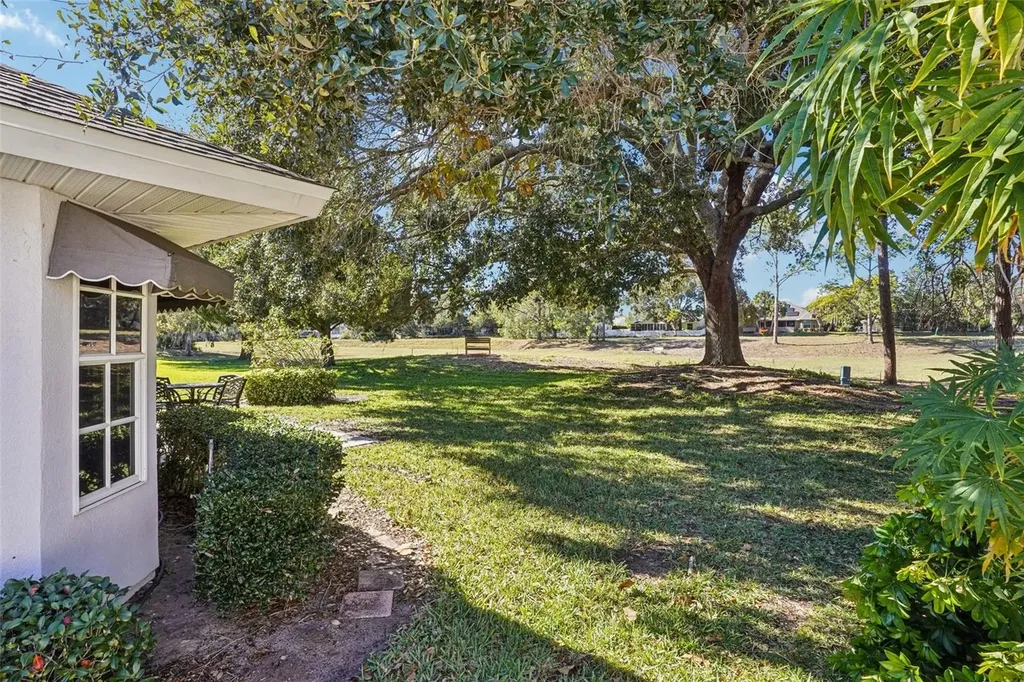 305 Juniper Way Tavares FL 32778