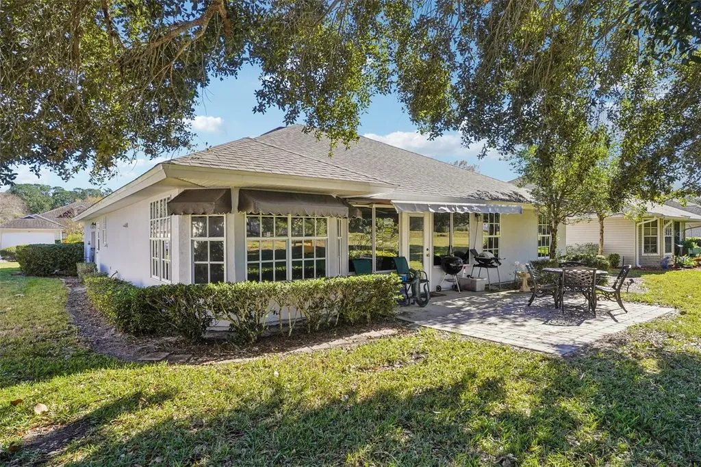 305 Juniper Way Tavares FL 32778