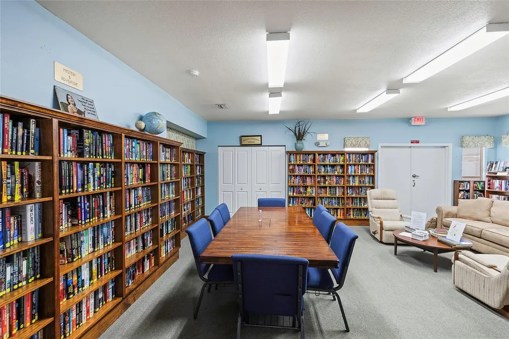 305 Juniper Way Tavares FL 32778