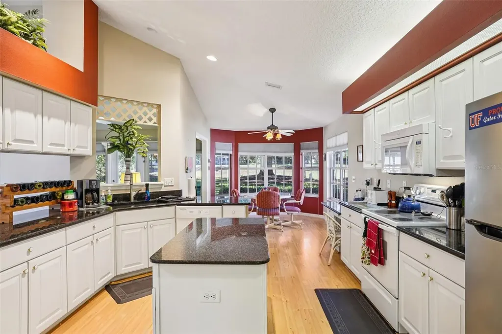 305 Juniper Way Tavares FL 32778