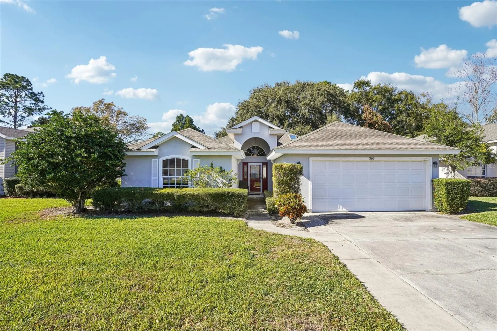 305 Juniper Way Tavares FL 32778