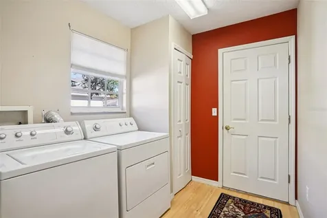 305 Juniper Way Tavares FL 32778