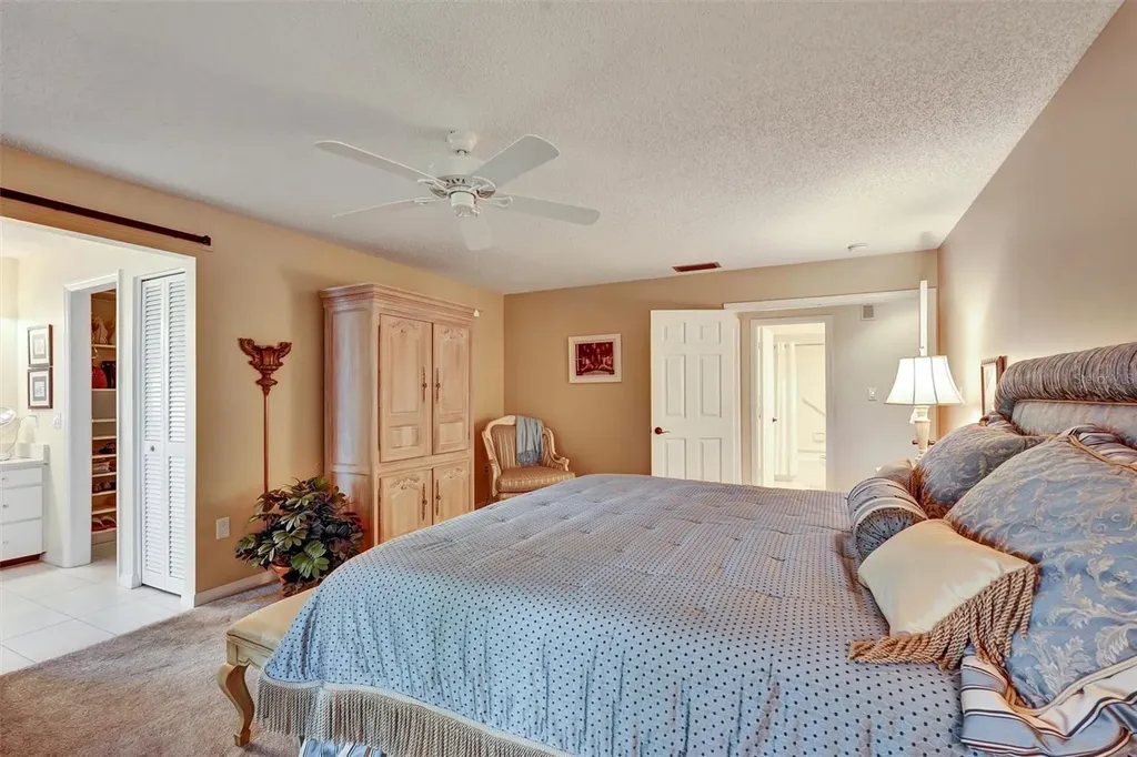 6120 Wilshire Circle Sarasota FL 34238