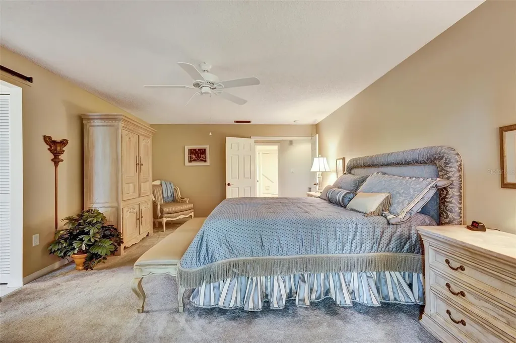 6120 Wilshire Circle Sarasota FL 34238