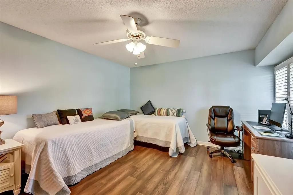 6120 Wilshire Circle Sarasota FL 34238