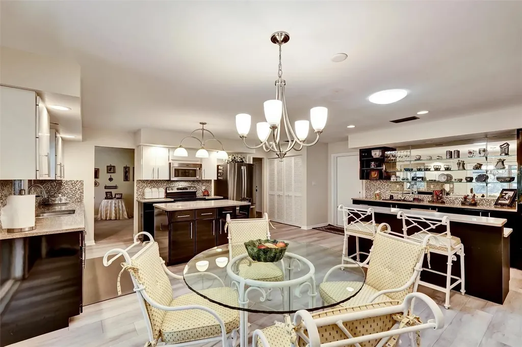 6120 Wilshire Circle Sarasota FL 34238