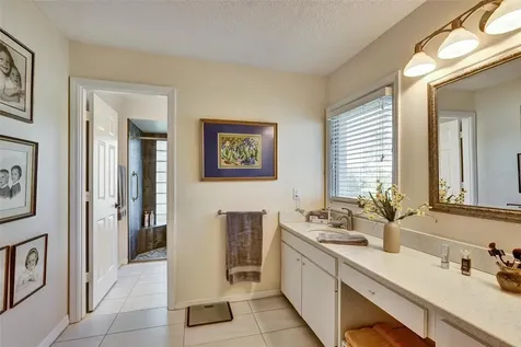 6120 Wilshire Circle Sarasota FL 34238