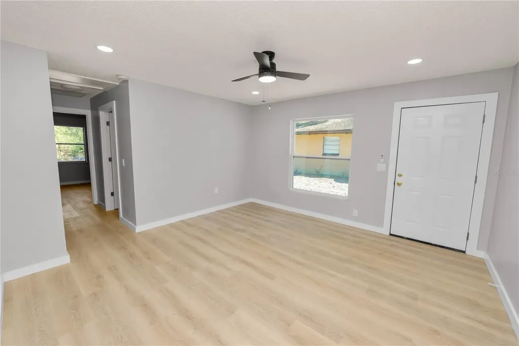 2493 Chestnut Woods Drive Lakeland FL 33815