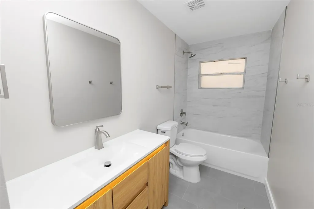 2493 Chestnut Woods Drive Lakeland FL 33815