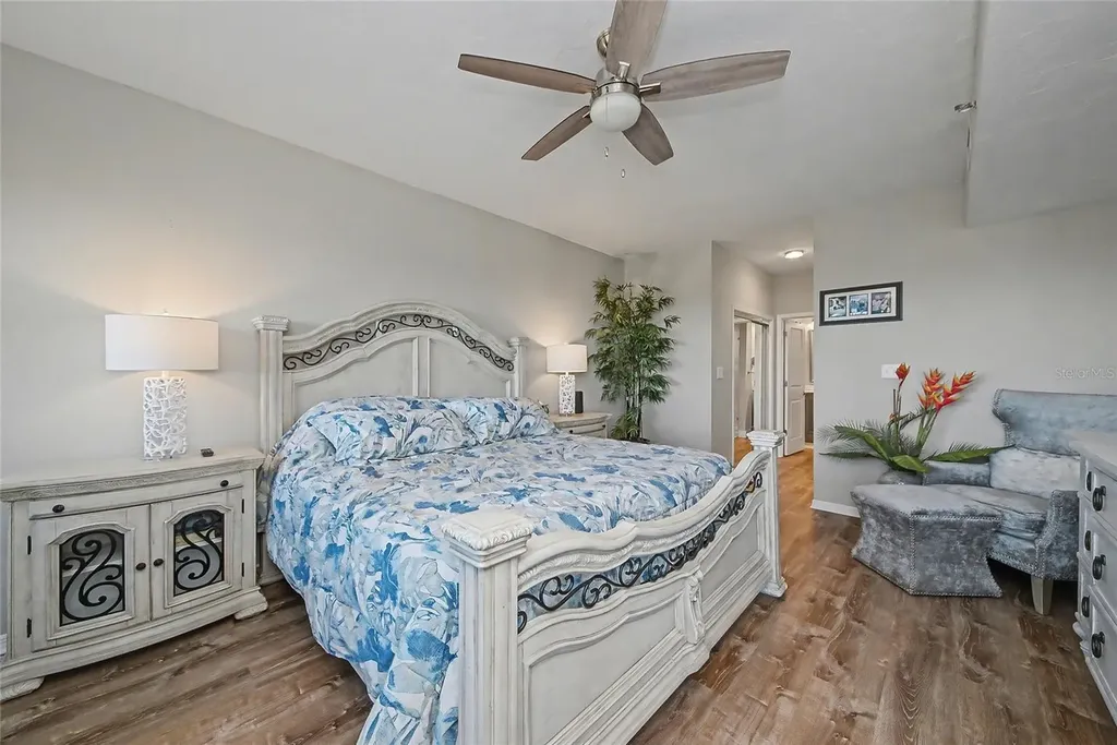 5408 Eagles Point Circle Sarasota FL 34231
