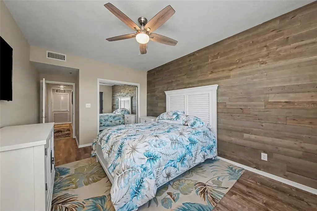 5408 Eagles Point Circle Sarasota FL 34231