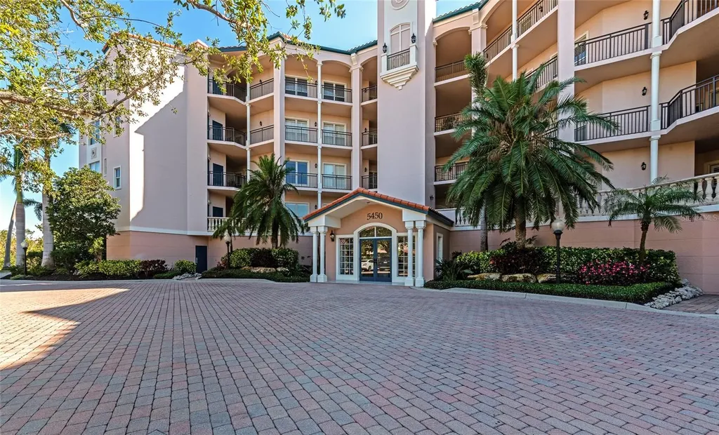5408 Eagles Point Circle Sarasota FL 34231
