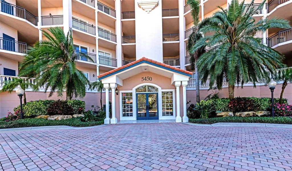 5408 Eagles Point Circle Sarasota FL 34231