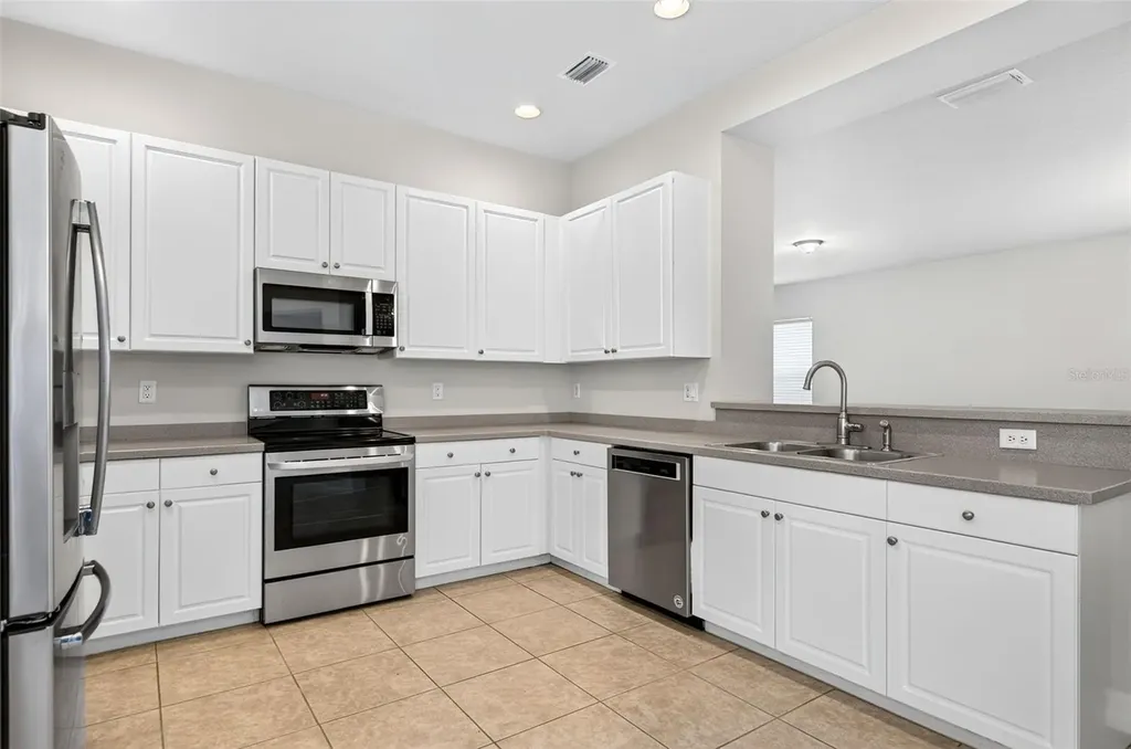 15709 Crystal Waters Drive Wimauma FL 33598