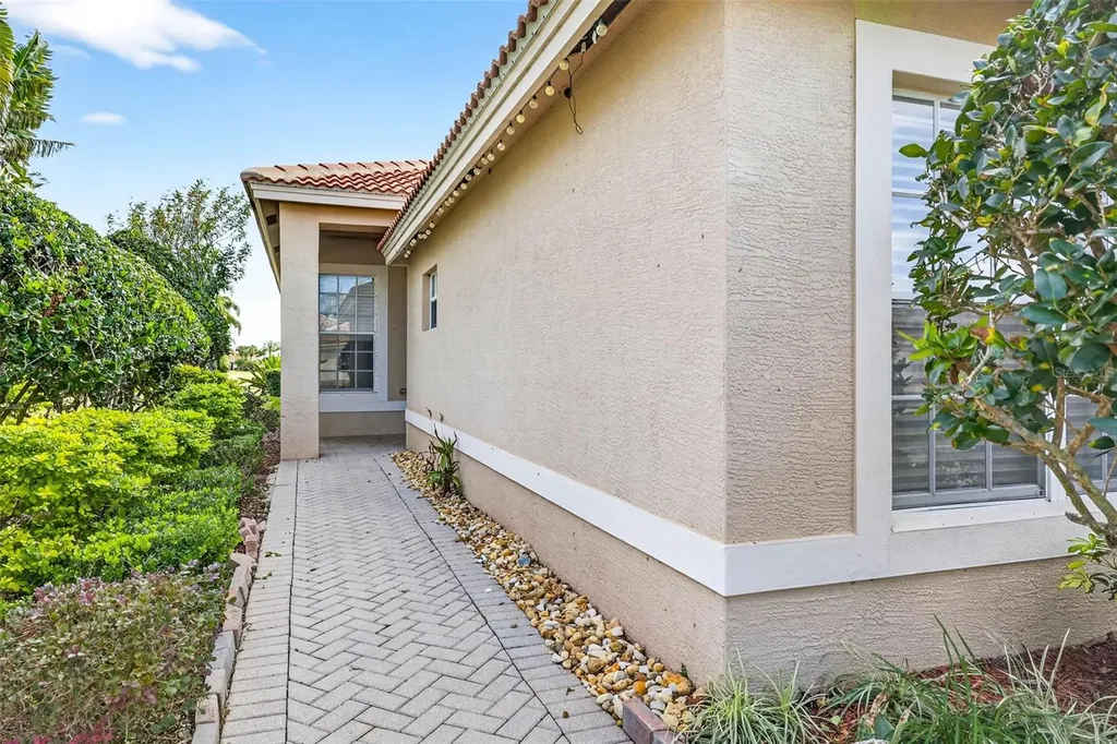 15709 Crystal Waters Drive Wimauma FL 33598
