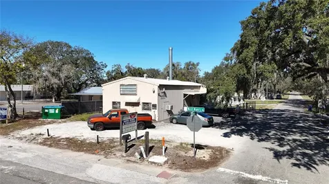 10 Barry Avenue Mascotte FL 34753