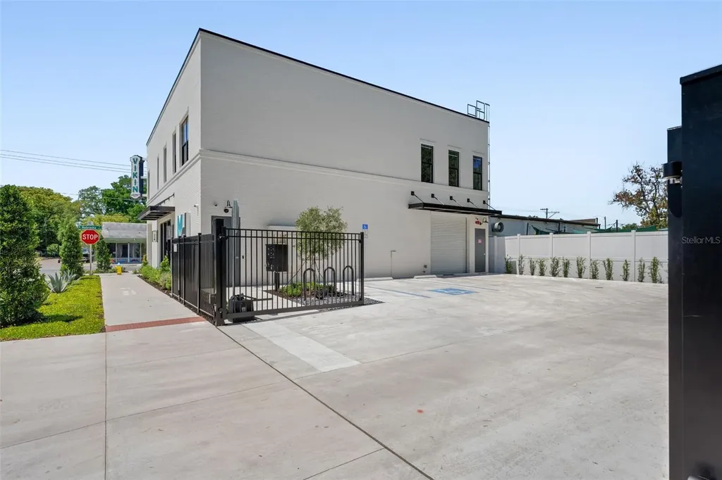 902 E Curtis Street Tampa FL 33603