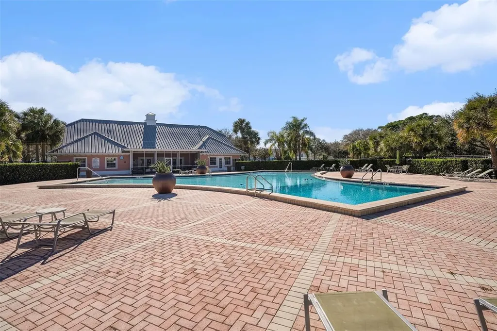 5176 Salmon Drive SE St Petersburg FL 33705