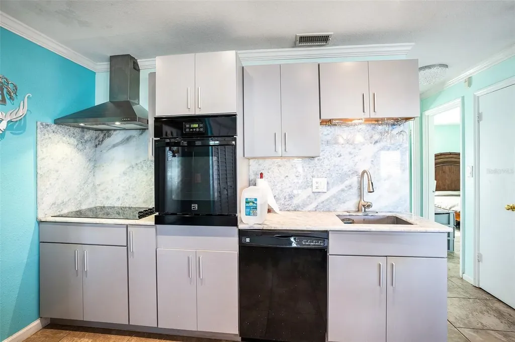 5176 Salmon Drive SE St Petersburg FL 33705