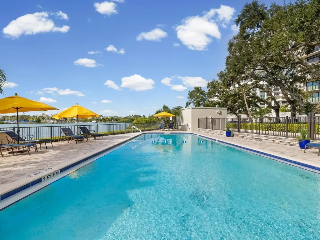 4 Belleview Boulevard Belleair FL 33756