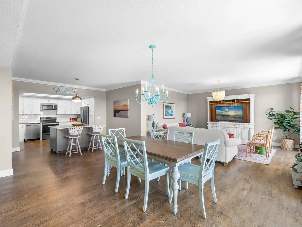 4 Belleview Boulevard Belleair FL 33756
