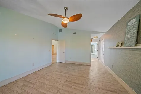 3191 Lake Park Lane Sarasota FL 34231
