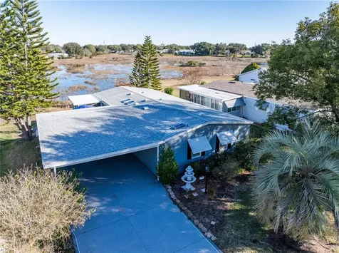 24805 Pine Hill Leesburg FL 34748