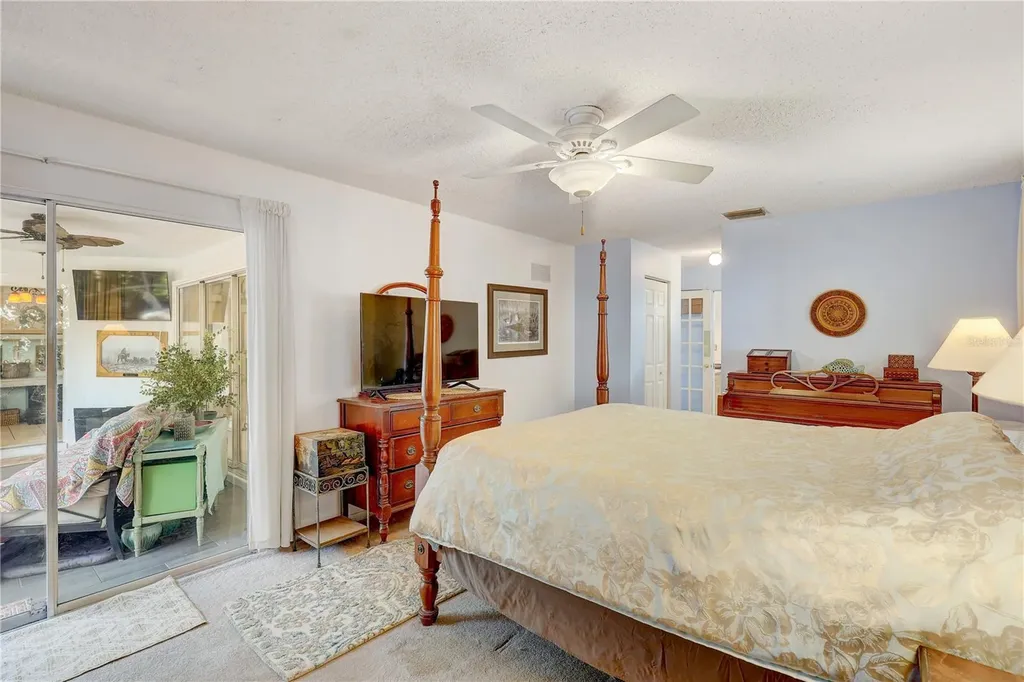 4001 Palau Drive Sarasota FL 34241