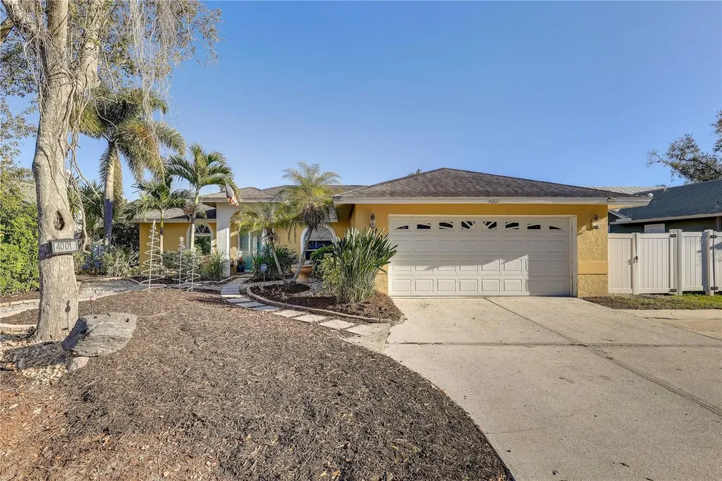 4001 Palau Drive Sarasota FL 34241