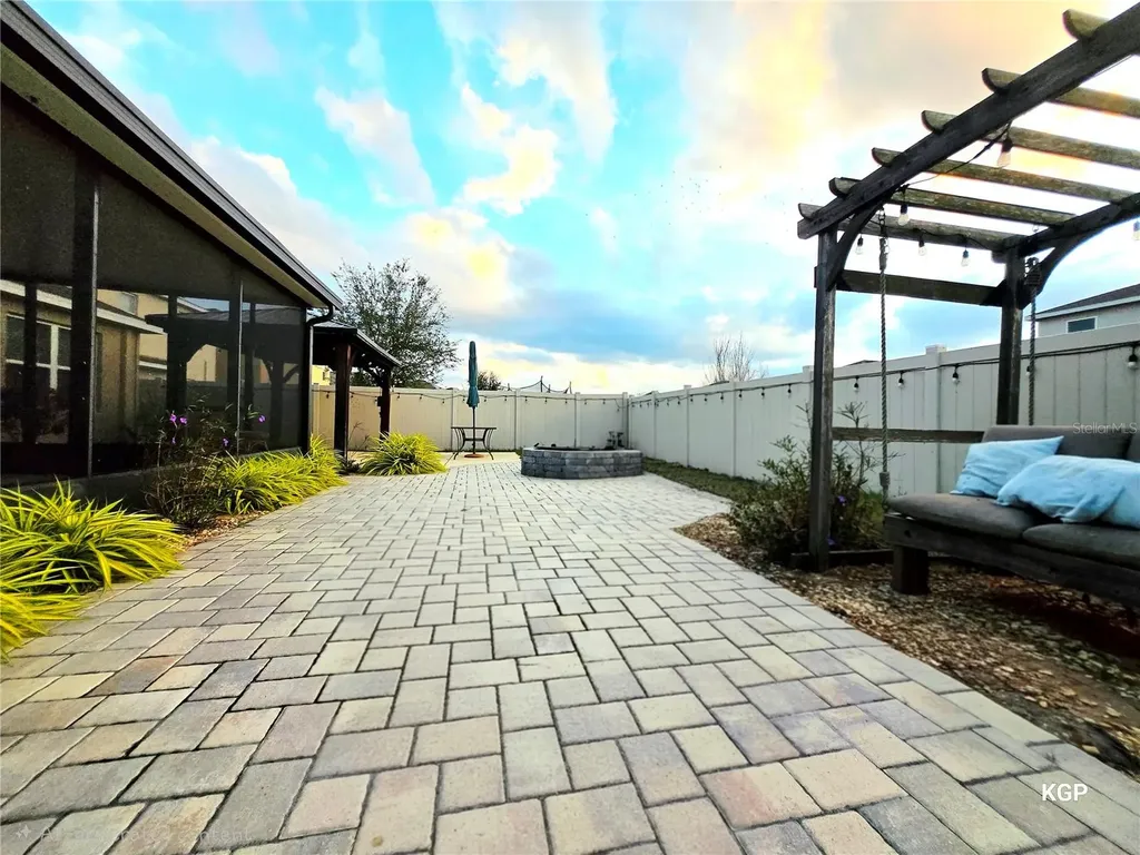 12021 Gillingham Harbor Lane Gibsonton FL 33534