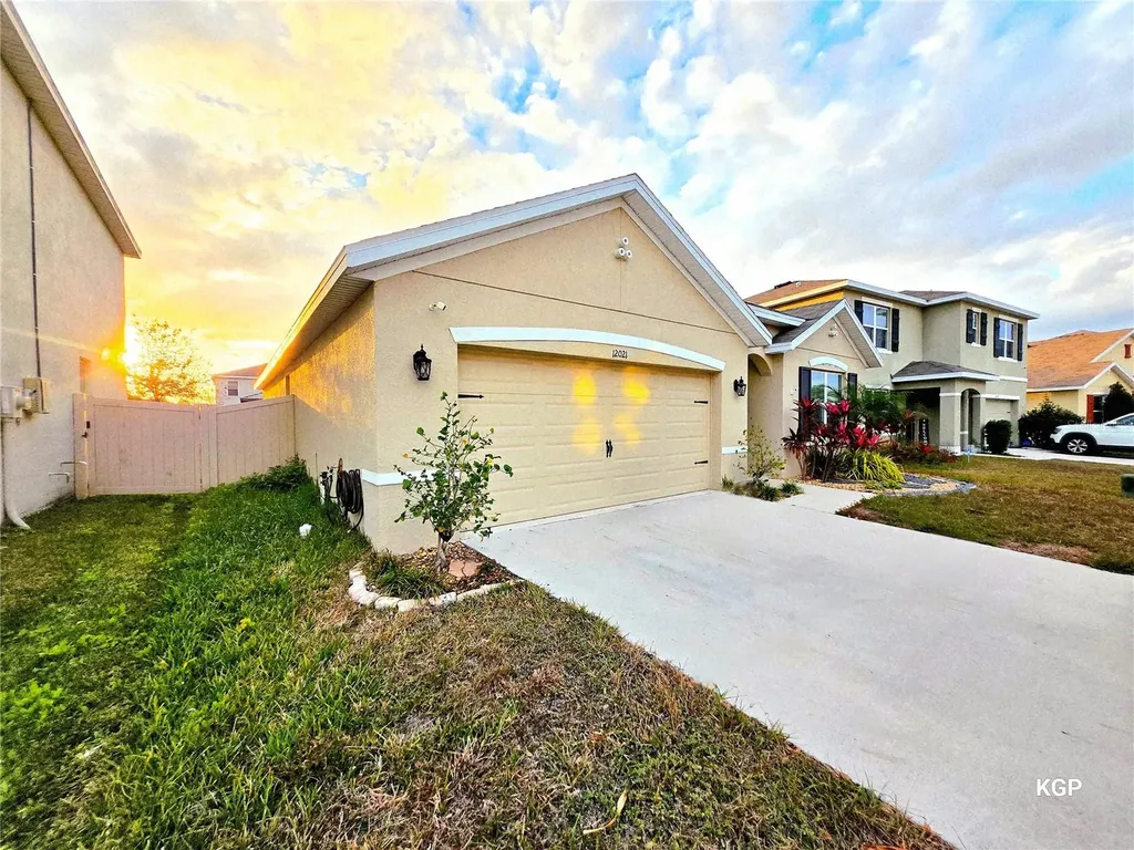 12021 Gillingham Harbor Lane Gibsonton FL 33534
