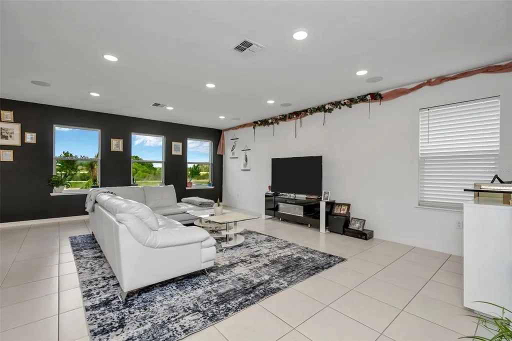 11495 June Briar Loop San Antonio FL 33576