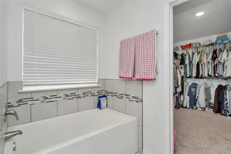 11495 June Briar Loop San Antonio FL 33576
