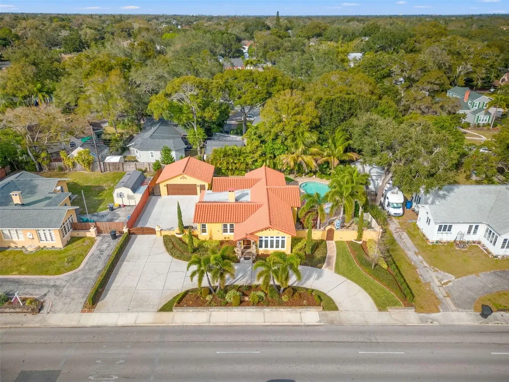 1431 22nd Avenue N St Petersburg FL 33704