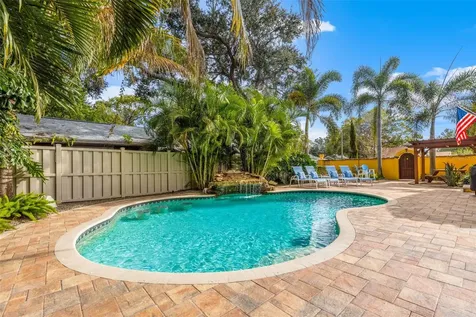 1431 22nd Avenue N St Petersburg FL 33704