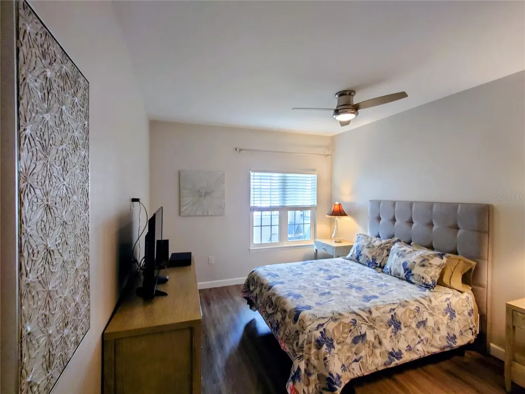 200 4th Avenue S St Petersburg FL 33701