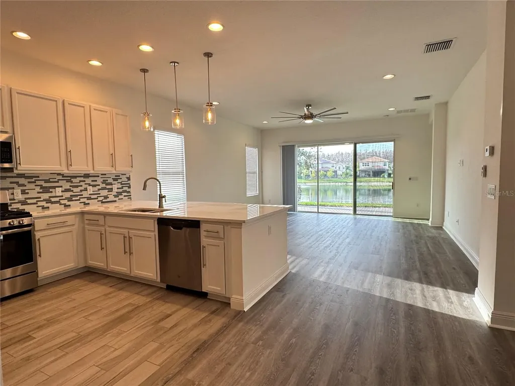 31045 Lindentree Drive Wesley Chapel FL 33543