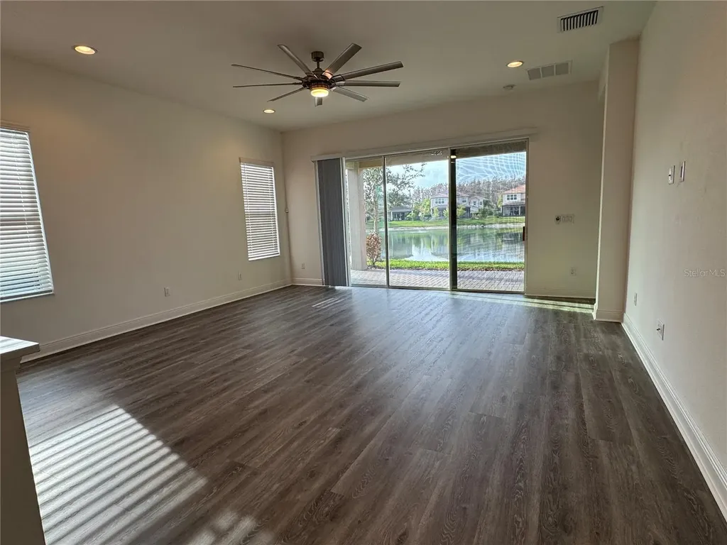 31045 Lindentree Drive Wesley Chapel FL 33543