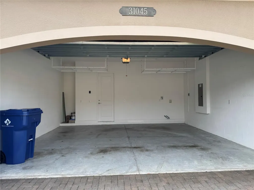 31045 Lindentree Drive Wesley Chapel FL 33543