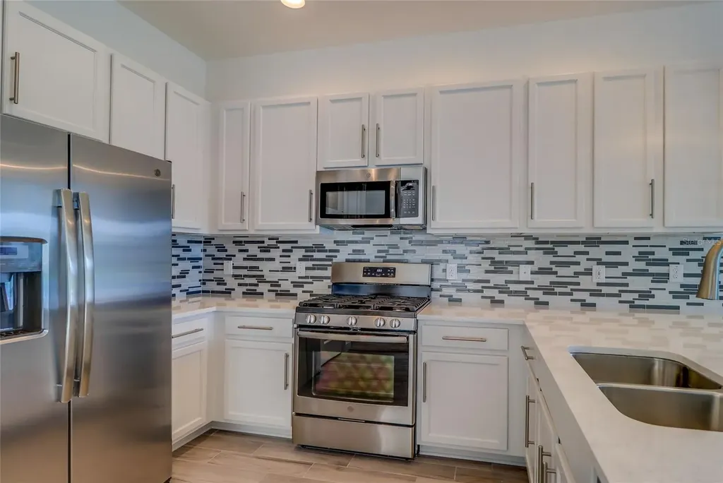 31045 Lindentree Drive Wesley Chapel FL 33543