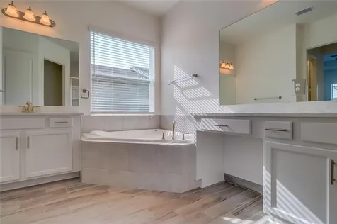 31045 Lindentree Drive Wesley Chapel FL 33543