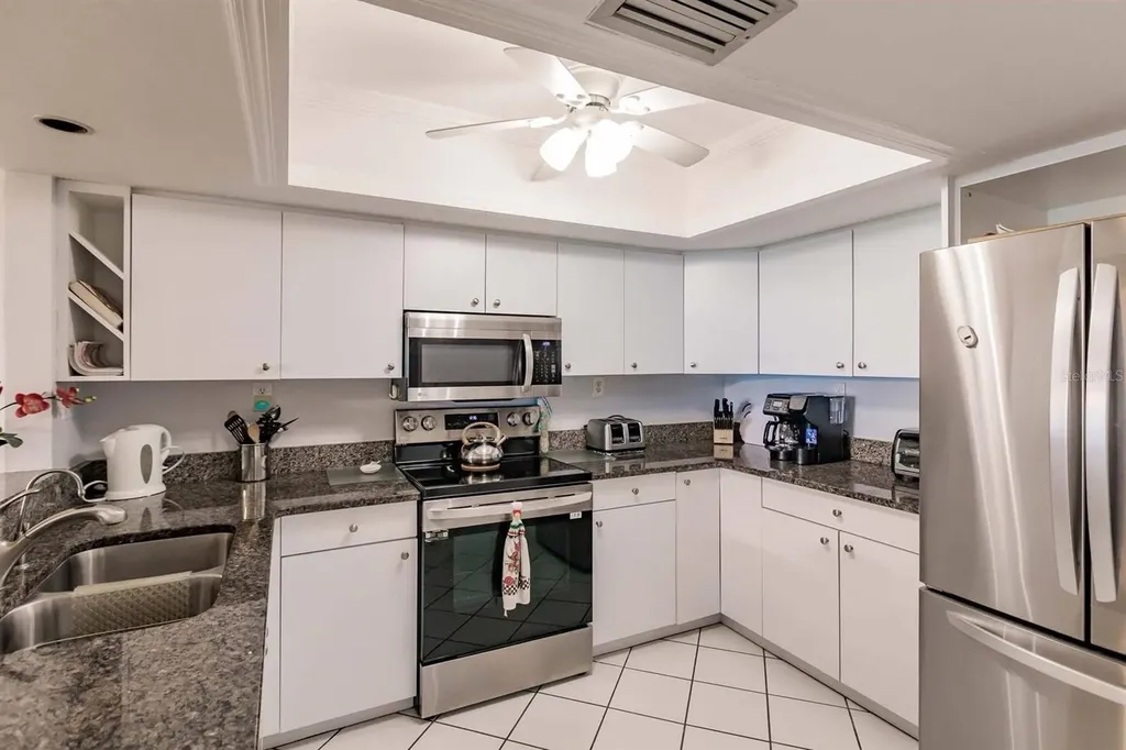 1125 W Peppertree Drive Sarasota FL 34242